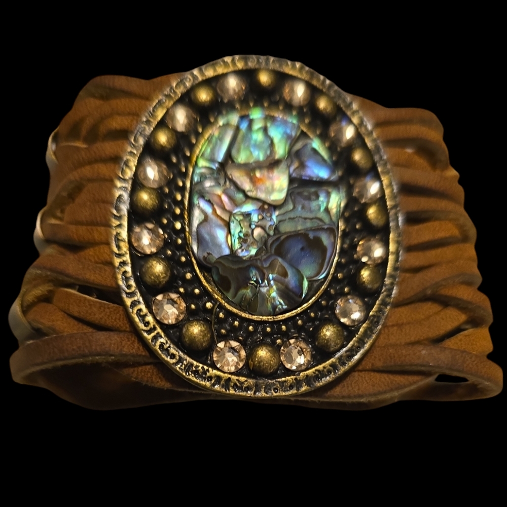 Leatherock woven bracelet stunning mother of pearl/abalone cabochon